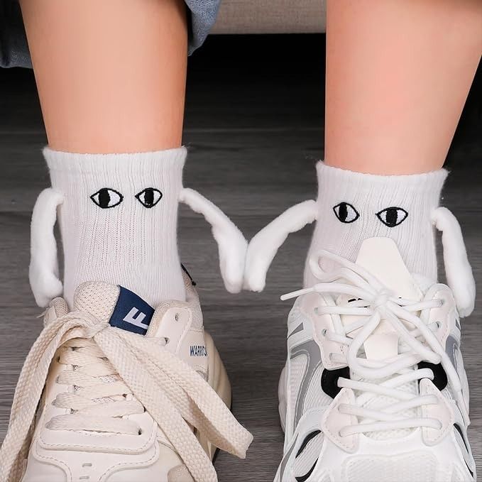 LIVLUS  "Better Together" Magnetic Hand-Holding Socks